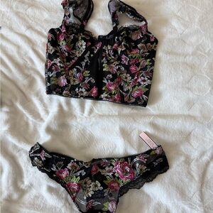 NWT Sexy Victoria's Secret Black Floral Lace Set